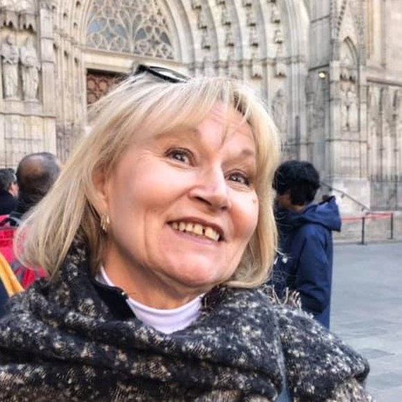 Meet your Posher, Micheline - Picture 1 of 1